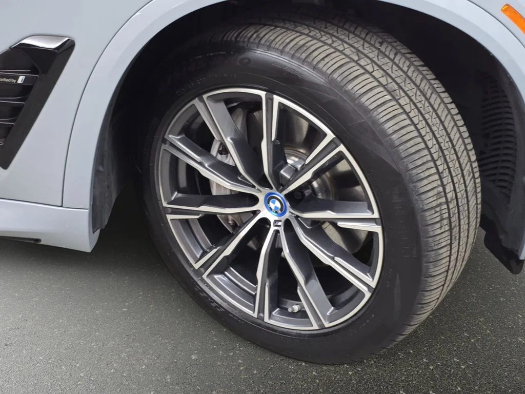 Used 2024 Brooklyn Gray Metallic BMW xDrive50e image 30