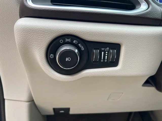Used 2018 Blue Chrysler Touring L Plus image 14