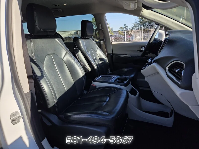 Used 2022 Bright White Clearcoat CHRYSLER TOURING L image 16