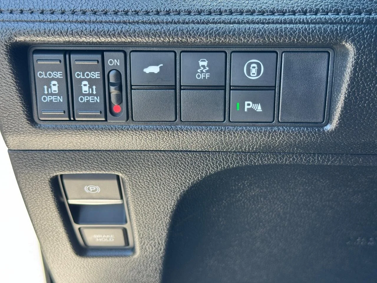 2024 Honda Odyssey Elite - Photo 25