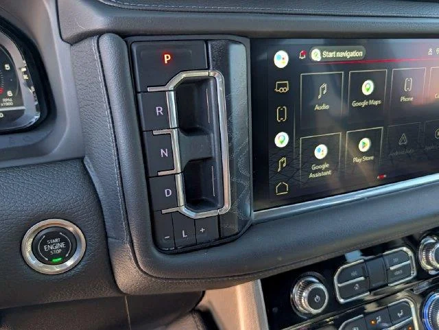 Used 2022 Onyx Black GMC Denali image 23