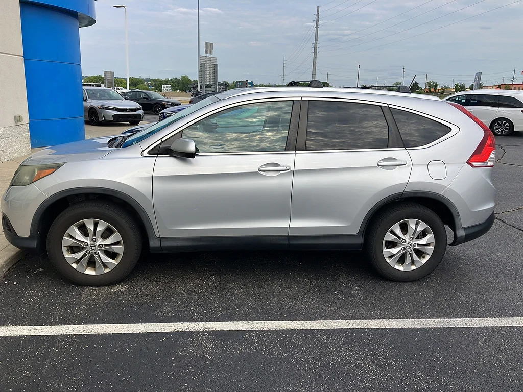 Used 2014 Alabaster Silver Metallic Honda EX-L image 32