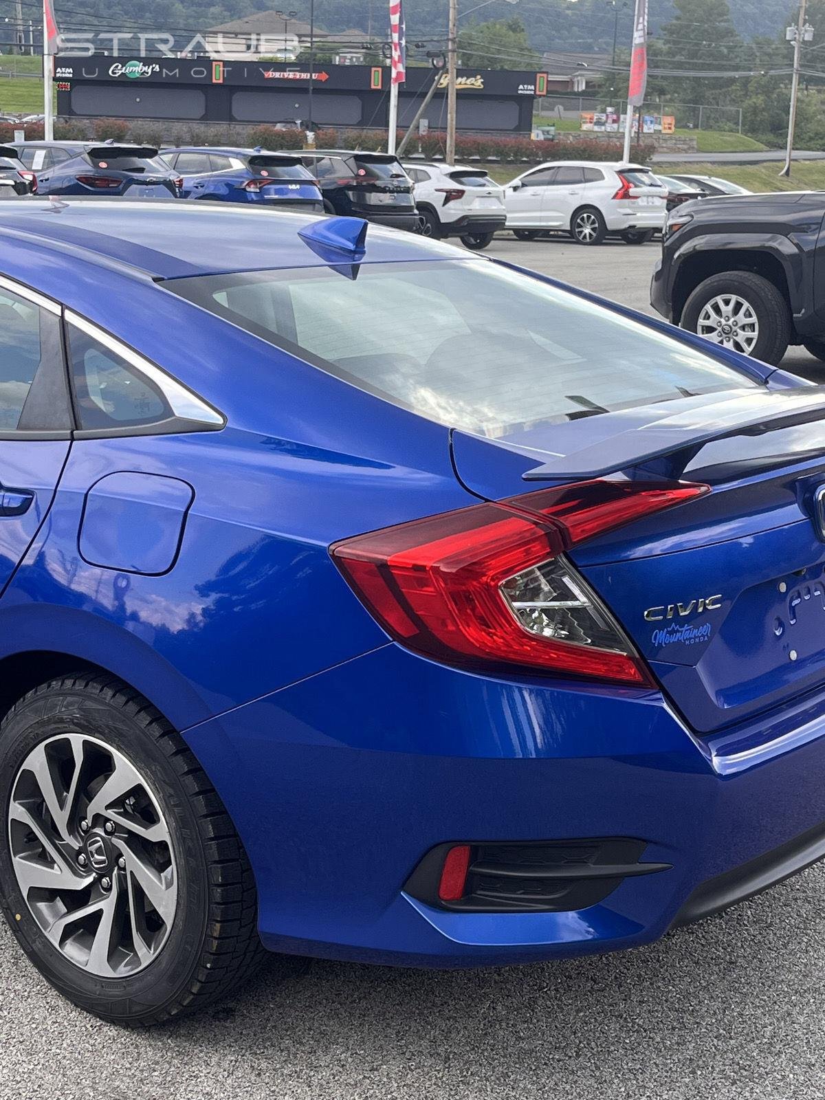 Used 2018 Aegean Blue Metallic Honda  image 6