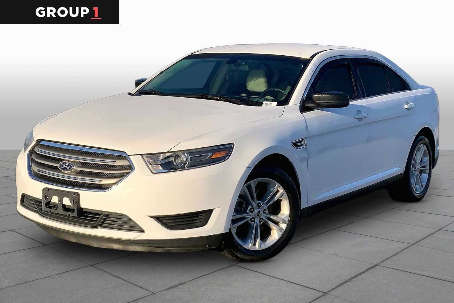 2017 Ford Taurus SE