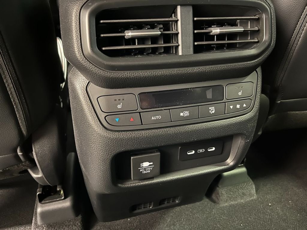 2025 Honda Pilot Black Edition - Photo 22
