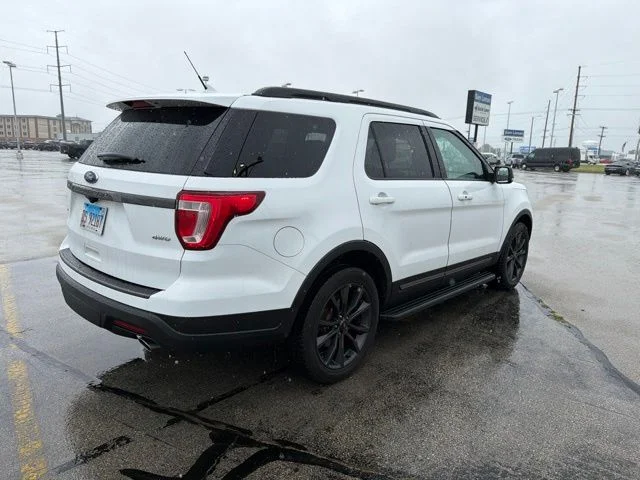 Used 2019 Oxford White Ford XLT image 4