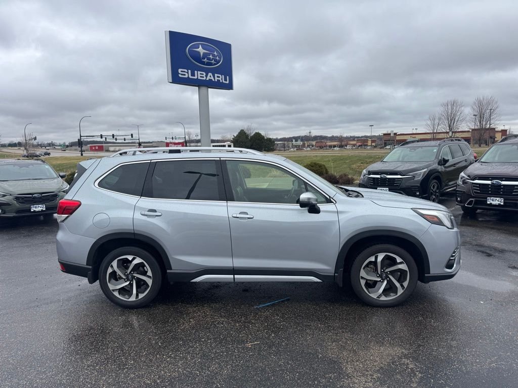 Used 2022 Subaru Forester Touring with VIN JF2SKARC1NH473292 for sale in Rochester, Minnesota