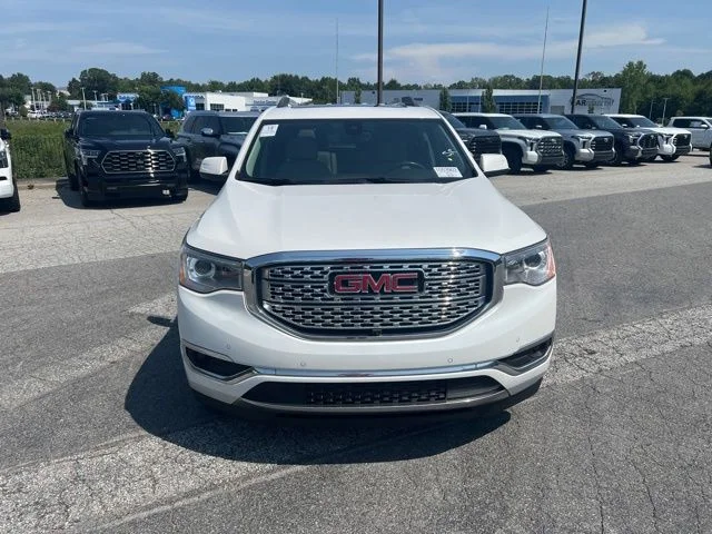 Used 2018 White GMC Denali image 2