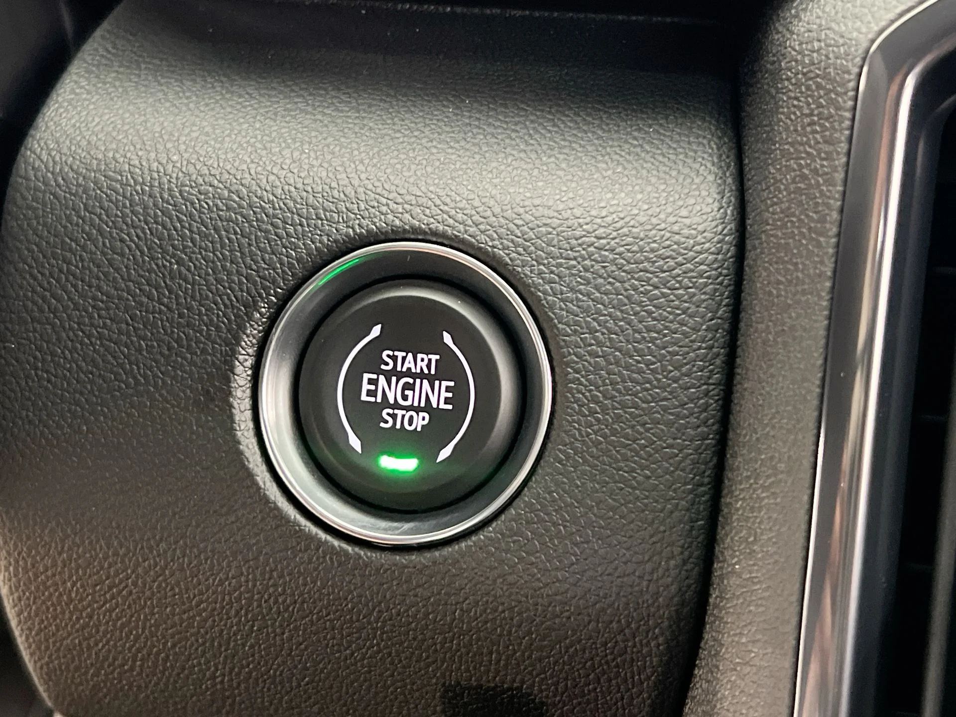 2026 GMC Acadia AT4 - Photo 72