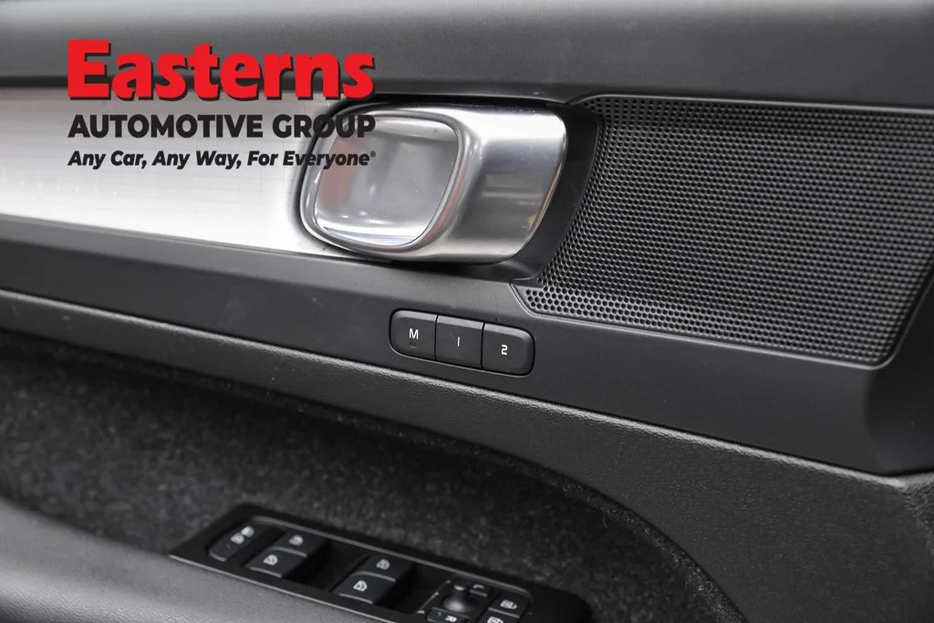 Used 2021 Gray Volvo Momentum image 20