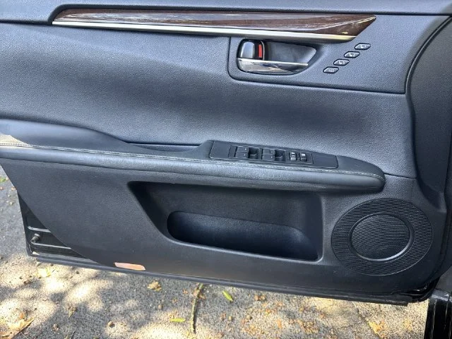 Used 2014 Black Lexus 350 image 22
