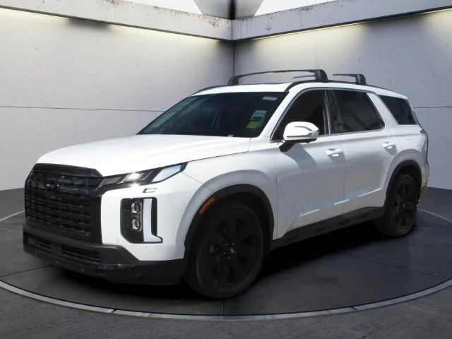 Used 2025 White Hyundai XRT image 1