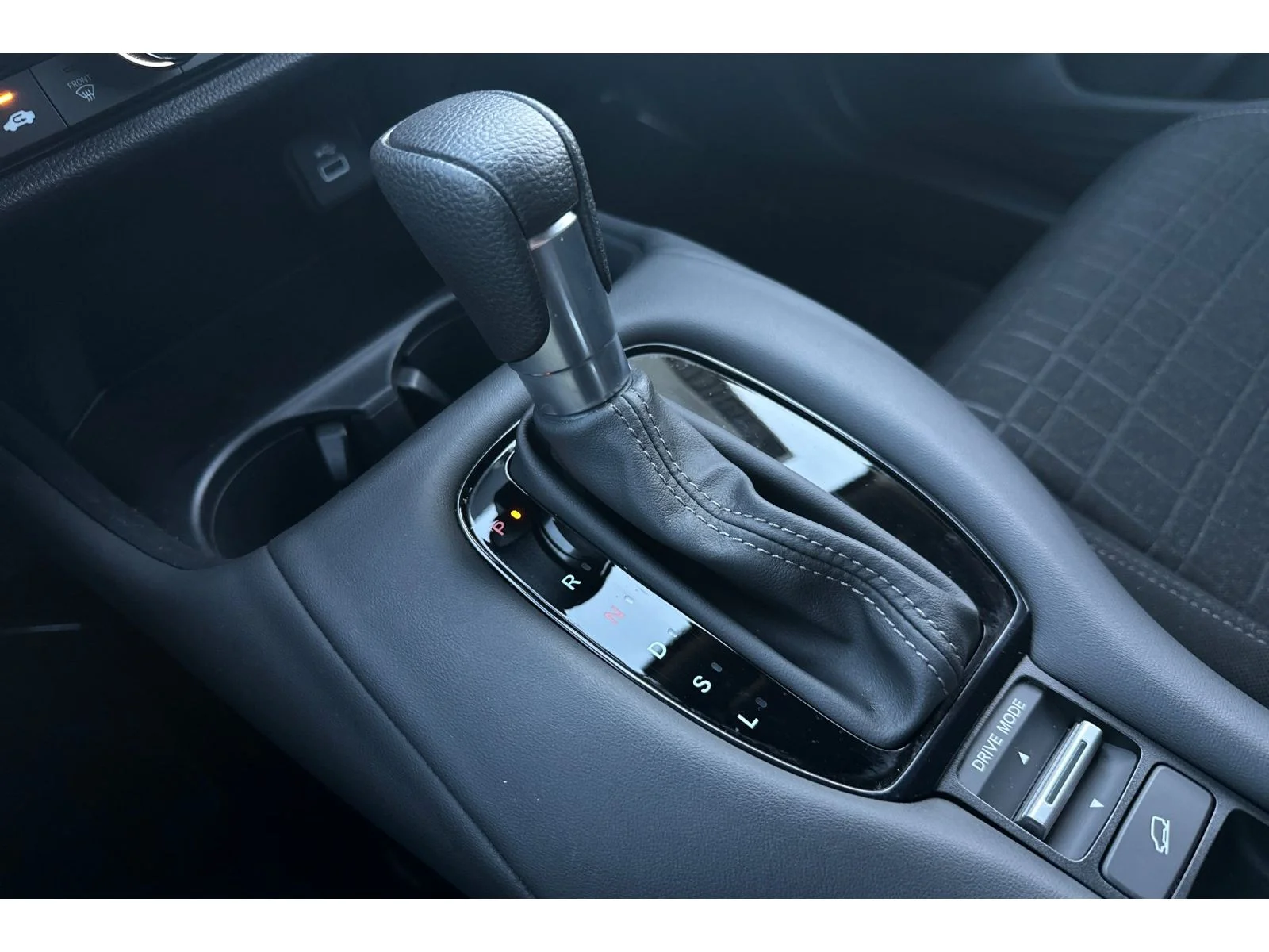 Used 2024 Crystal Black Pearl Honda LX image 34