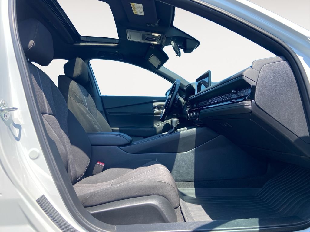 Used 2023  Honda Sport image 15