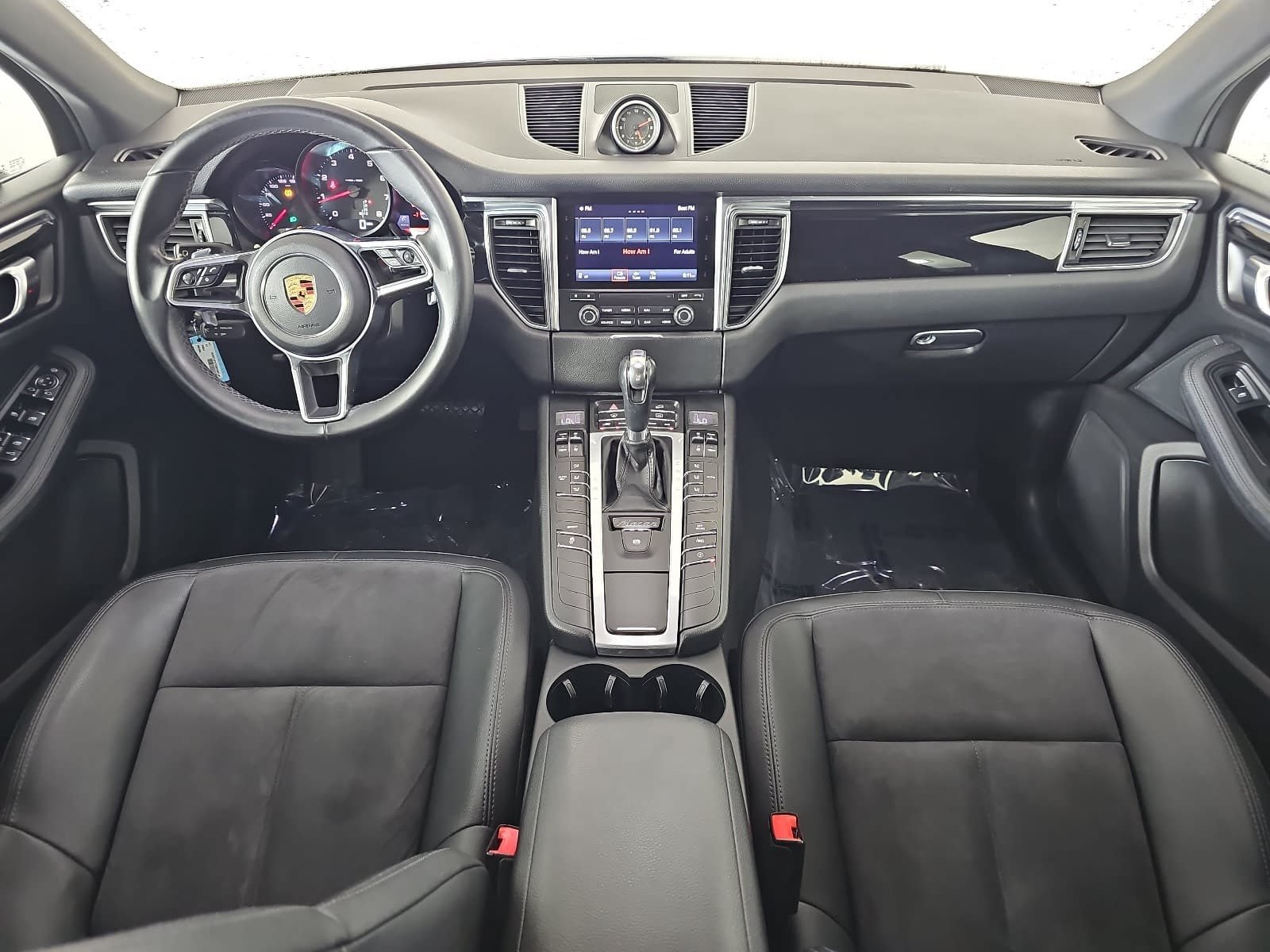 Used 2018 Silver Porsche  image 10