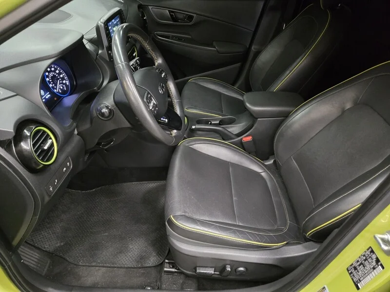 Used 2019 Lime Twist Hyundai Limited image 7