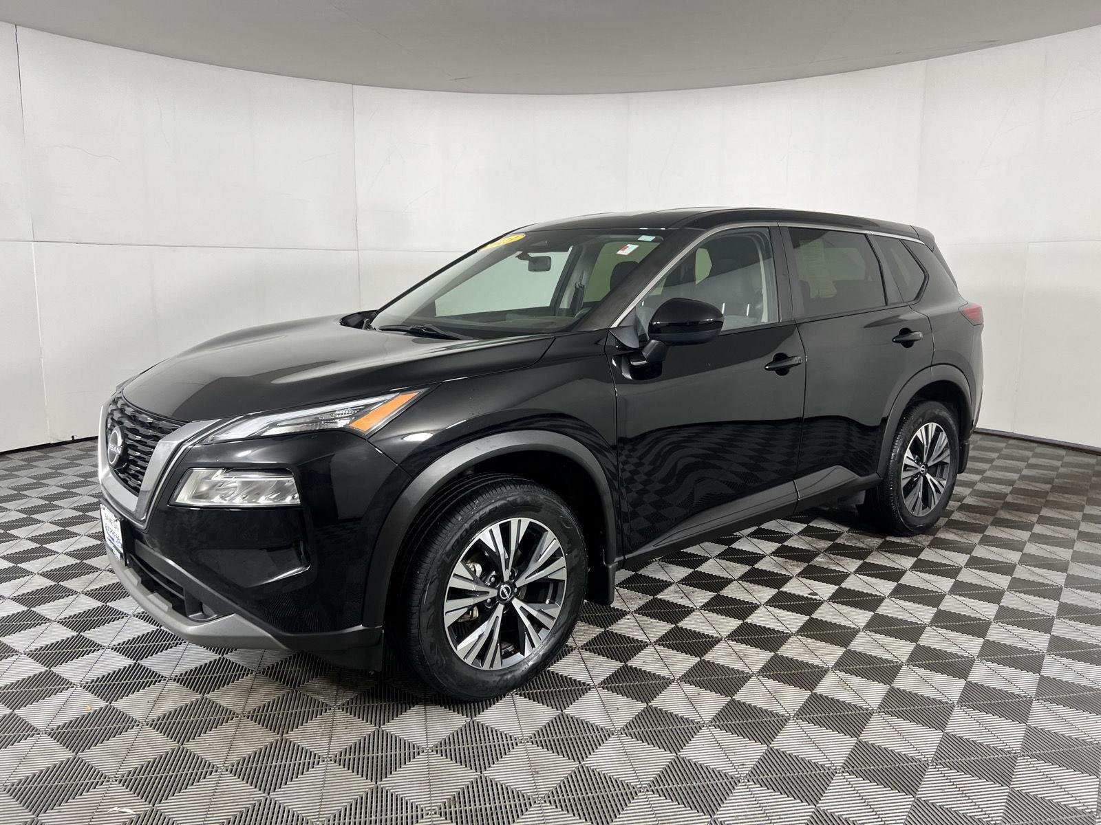 Used 2023 Super Black Nissan SV image 4