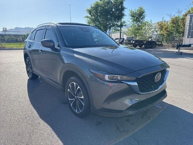 2022 Mazda CX-5 S Premium package Auto AWD's photo