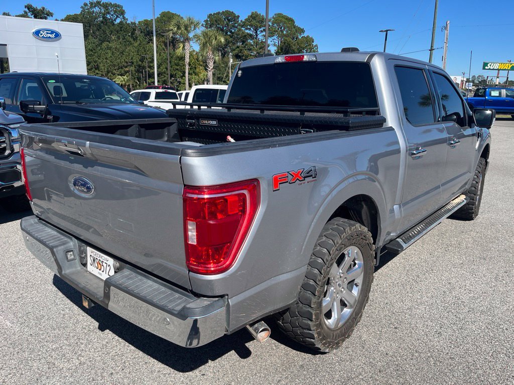 Used 2023 Silver Ford XLT image 4