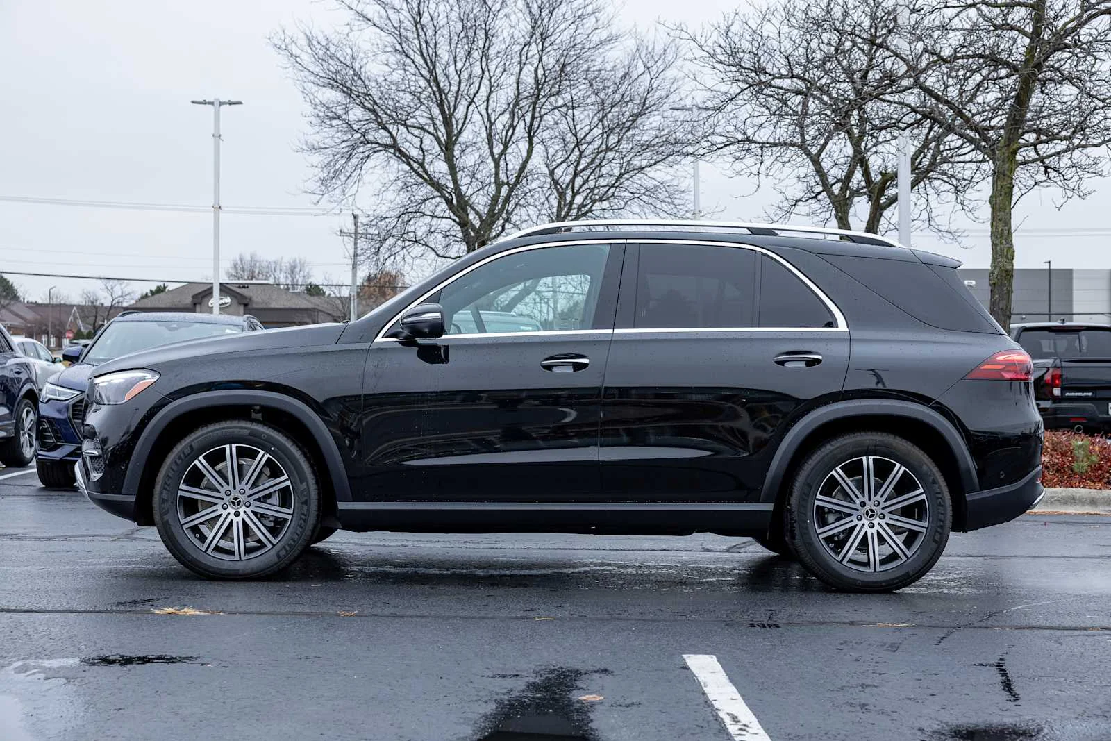 New 2026 Obsidian Black Metallic Mercedes-Benz GLE 350 image 3