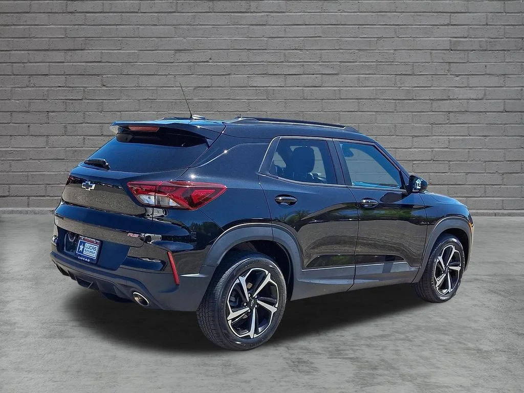 Used 2022 Mosaic Black Metallic Chevrolet RS image 12