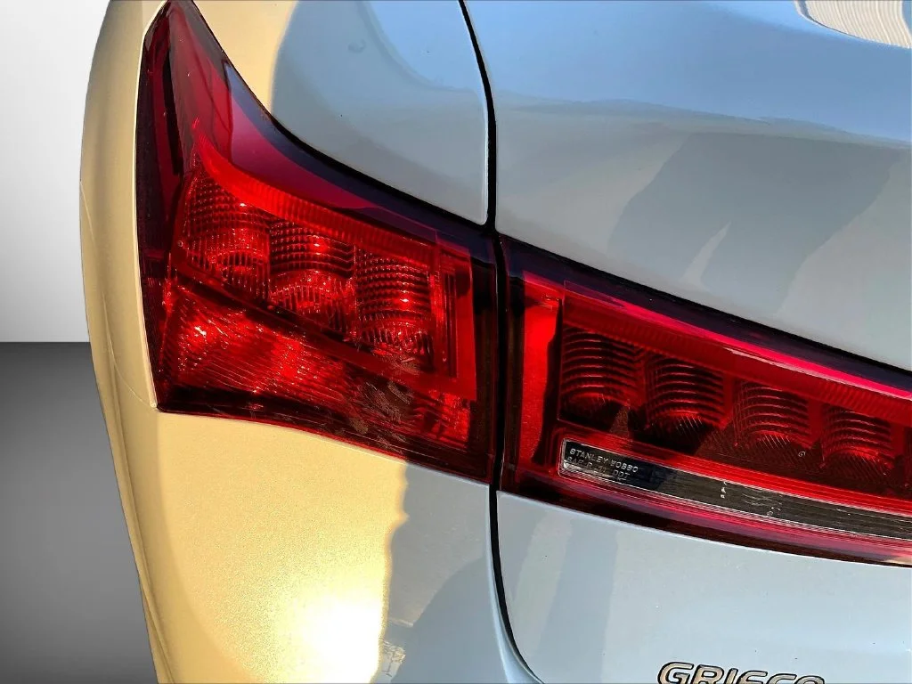 Used 2019 Platinum White Pearl Acura 2.4L image 21