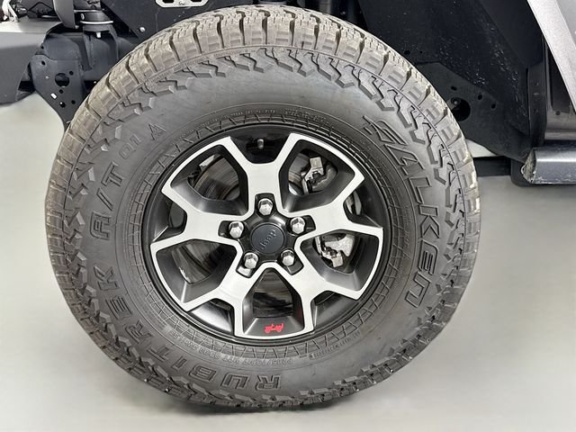 Used 2024 Gray Jeep Willys image 28