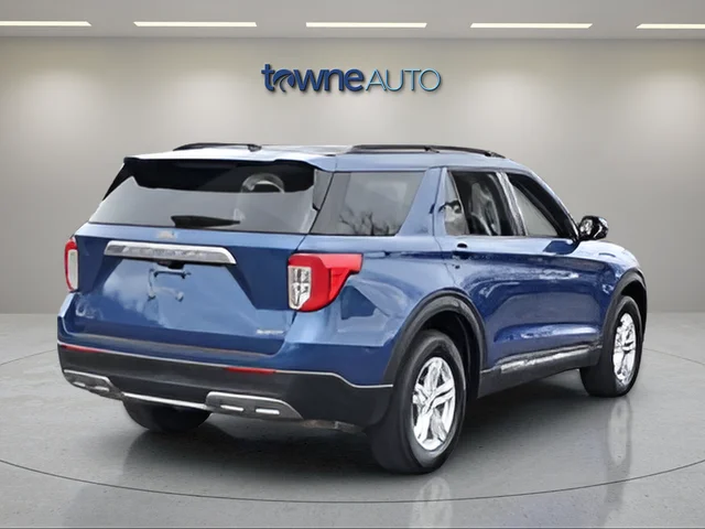 Used 2022 Blue Ford XLT image 7