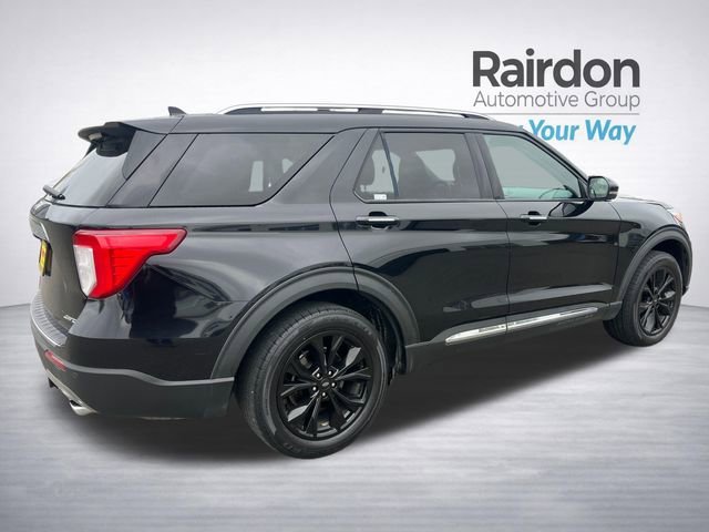 Used 2022 Black Metallic Ford Limited image 7