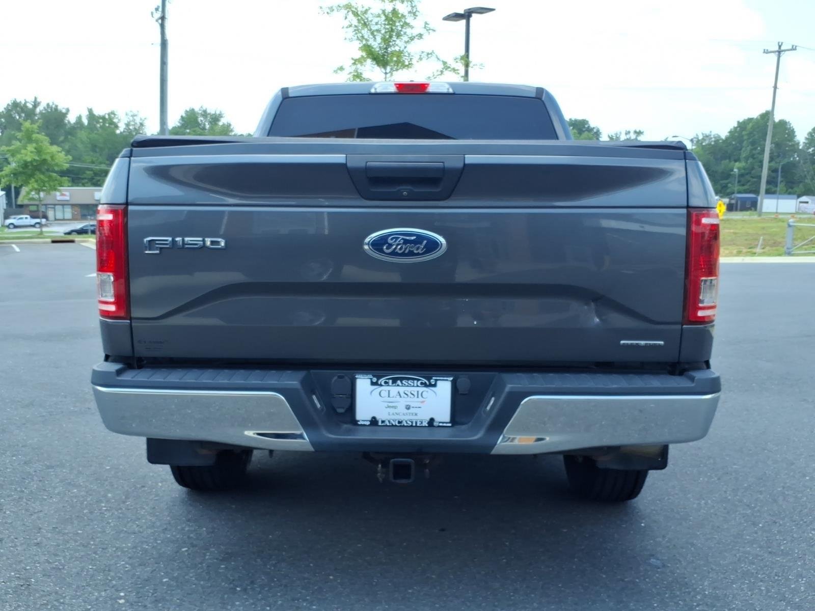 Used 2015 Magnetic Metallic Ford XLT image 15