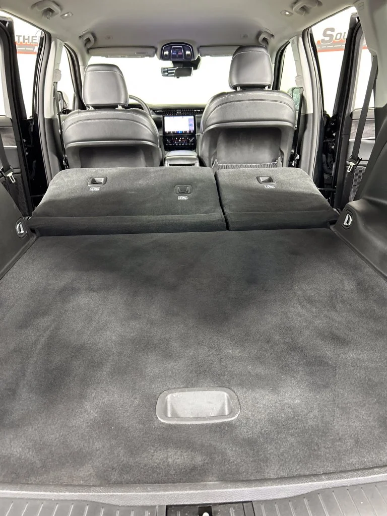 Used 2023 Black Jeep Limited image 21