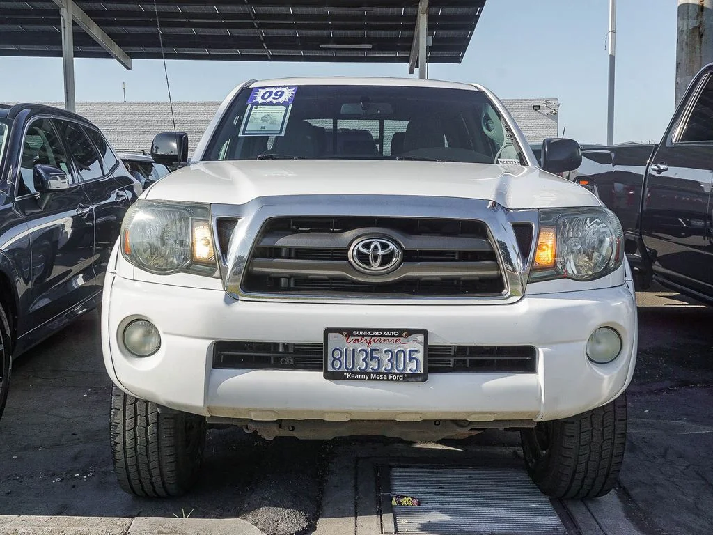 Used 2009 White Toyota PreRunner image 2