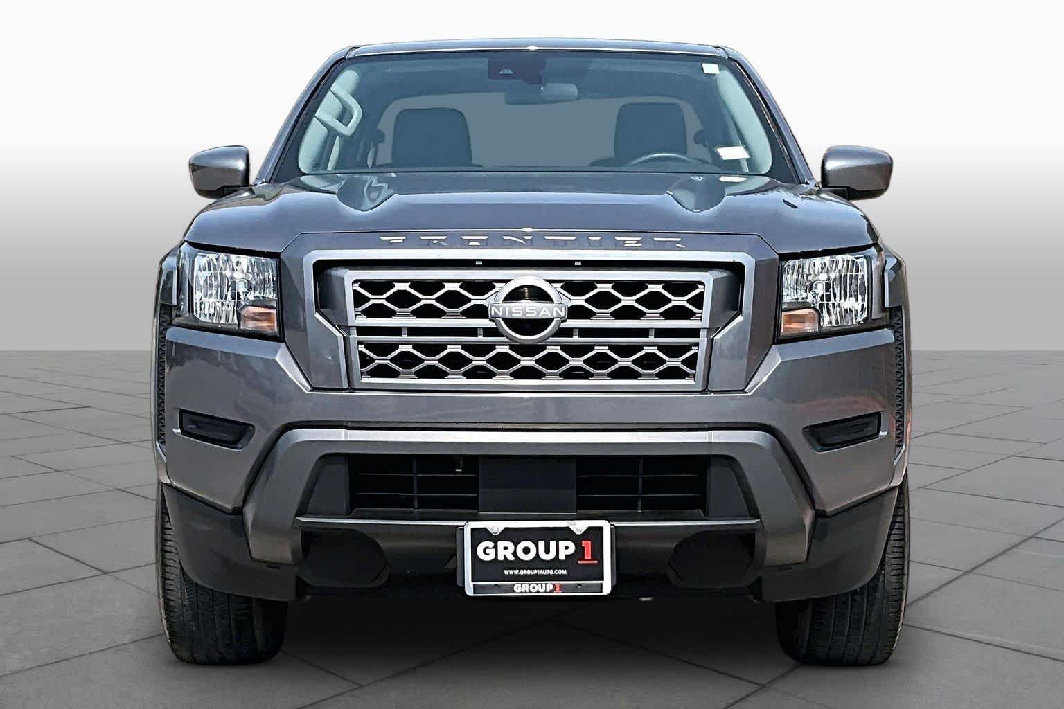 Used 2024 Gun Metallic Nissan SV image 4