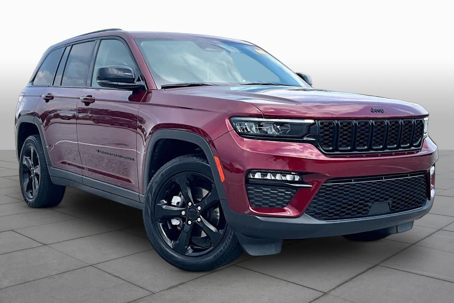 Used 2023 Velvet Red Pearlcoat Jeep Limited image 3