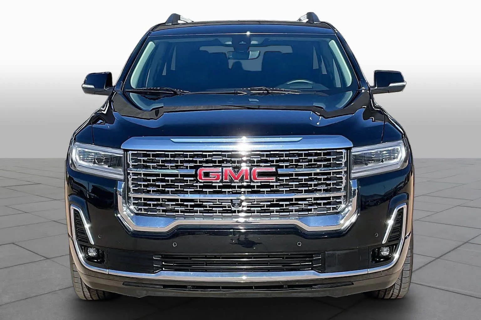 Used 2023 Ebony Twilight Metallic GMC Denali image 4