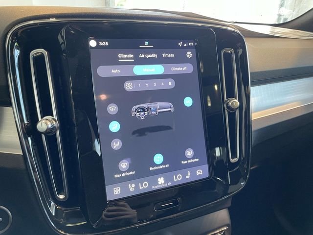 2026 Volvo XC40 Ultra Black Edition - Photo 28