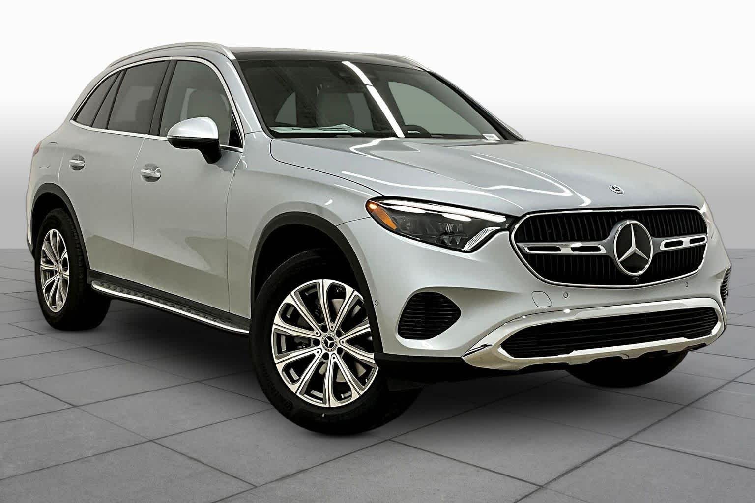 New 2026 Cirrus Silver Metallic Mercedes-Benz GLC 300 image 2