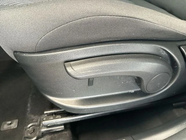 Certified Used 2024 Snow White Pearl Kia LX image 16
