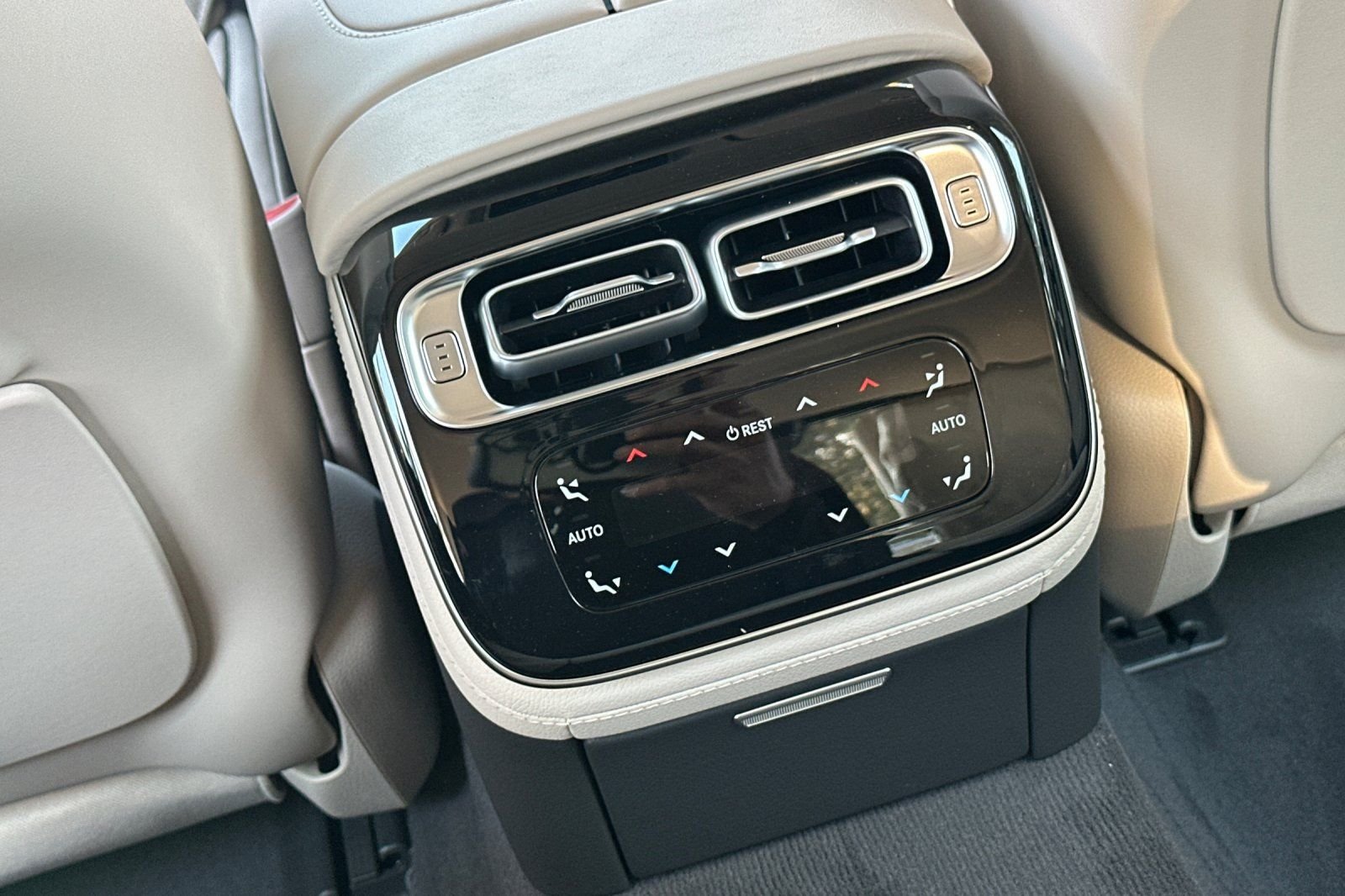2026 Mercedes-Benz S-Class S 580 - Photo 26