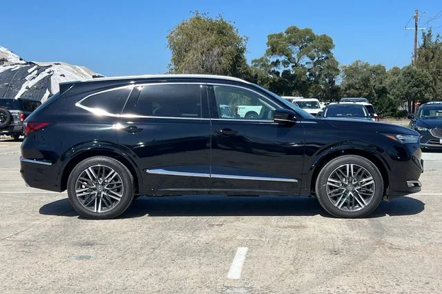 New 2026 Majestic Black Pearl Acura Advance Package image 3