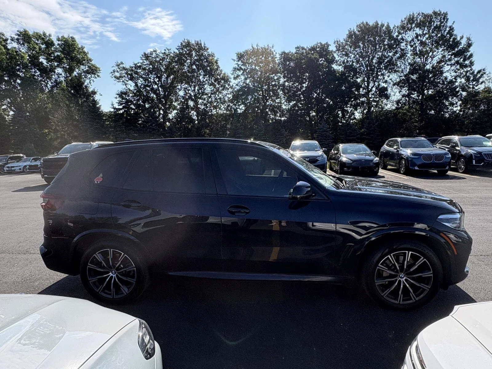 Used 2022 Carbon Black Metallic BMW xDrive40i image 10