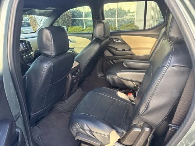 Used 2022  Chevrolet LT image 18
