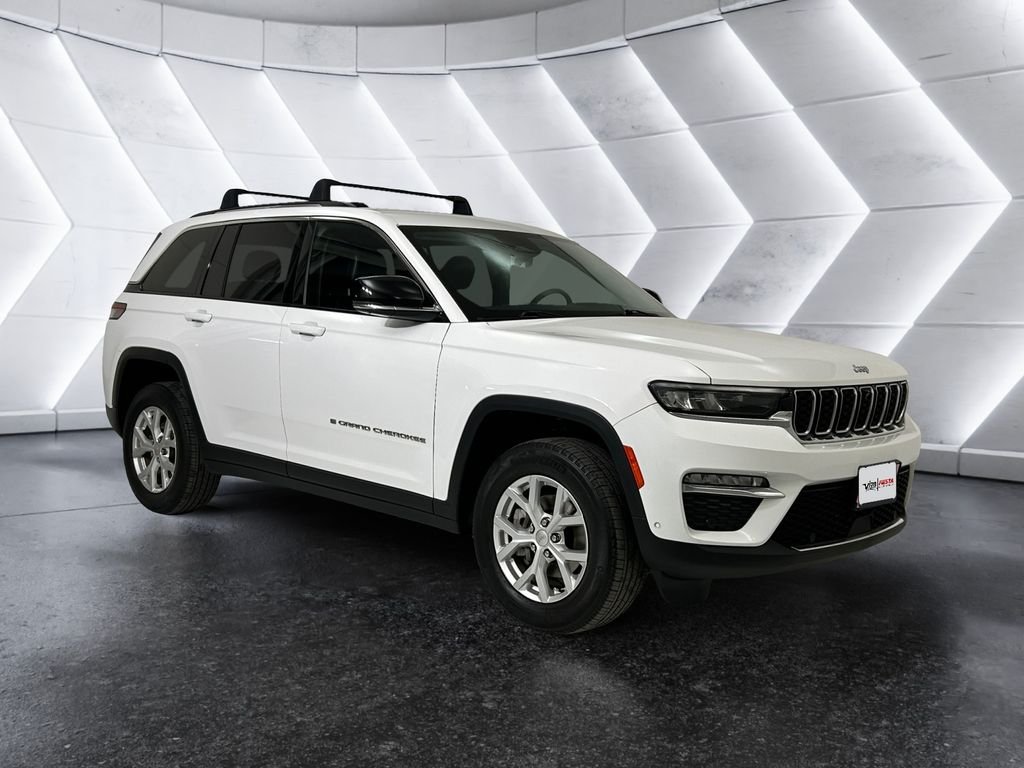 Used 2023 White Jeep Limited image 1