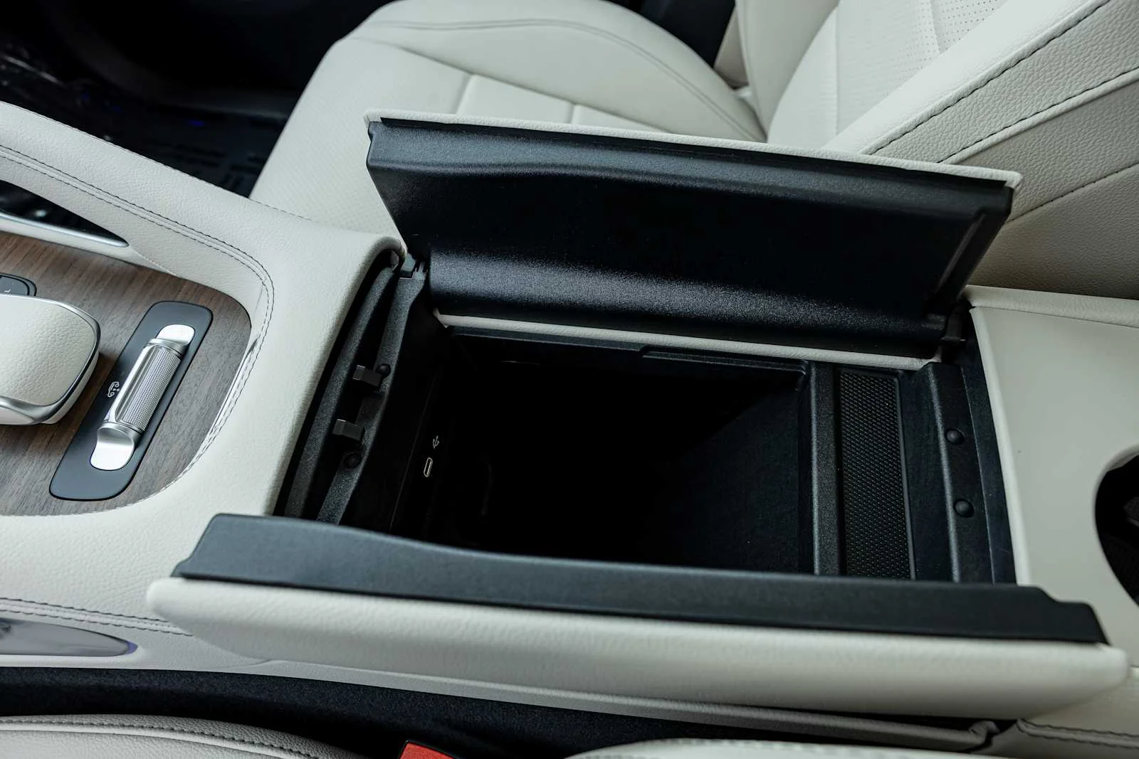 New 2026 Polar White Mercedes-Benz GLS 450 image 22