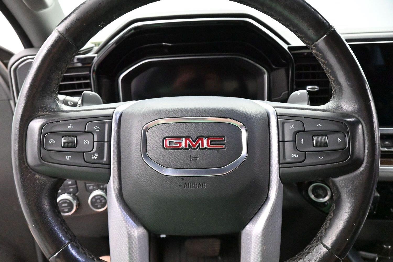 Used 2022 Quicksilver Metallic GMC Elevation image 16