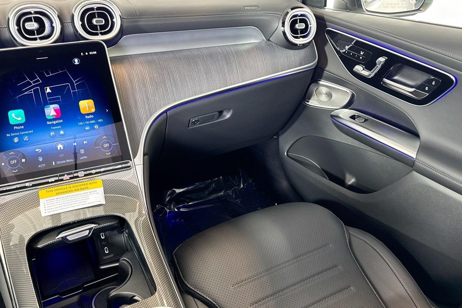 New 2026 Polar White Mercedes-Benz GLC 300 image 21