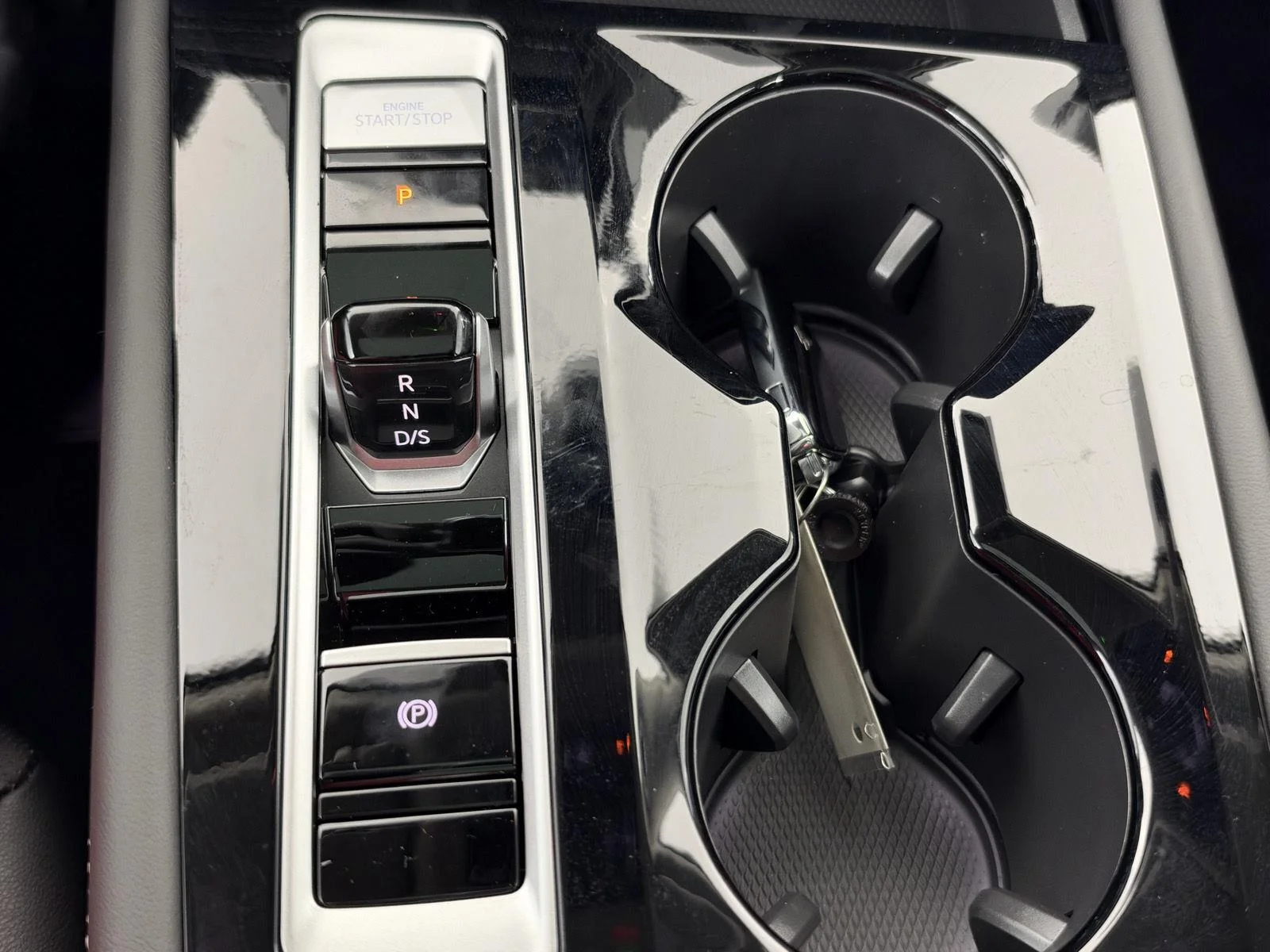 New 2026 Pure Gray Volkswagen 2.0T SE w/Technology image 34