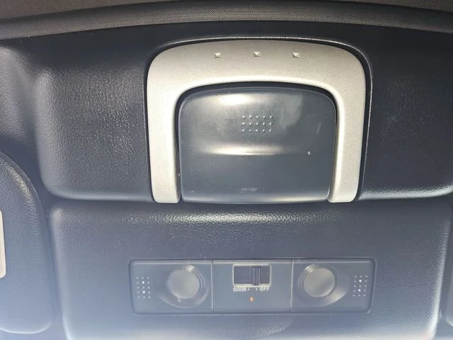 Used 2006 Black Nissan Grand Touring image 20
