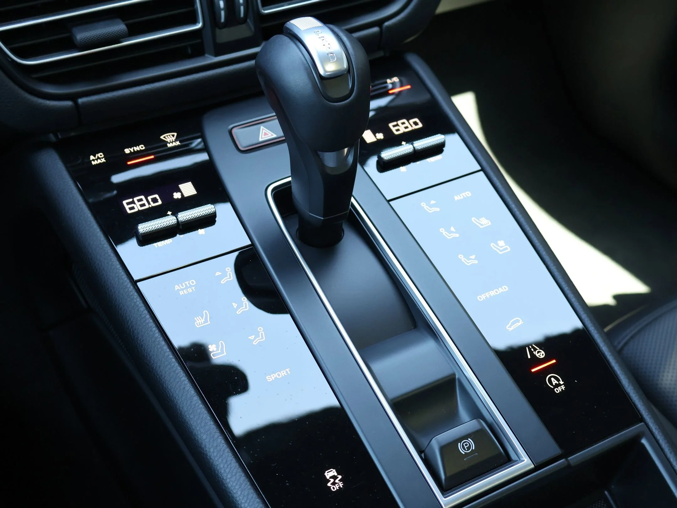 2026 Porsche Macan - Photo 20