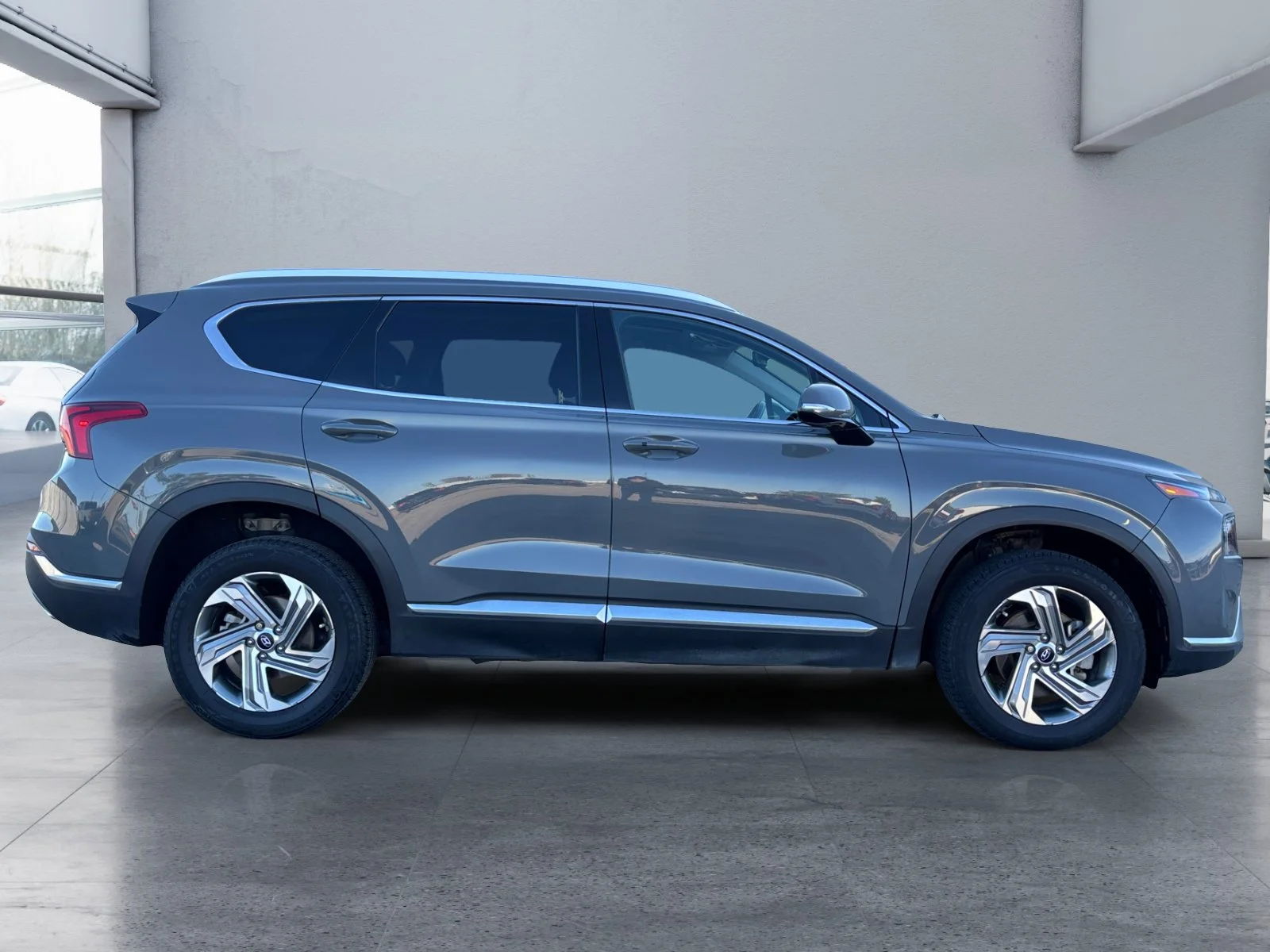 Used 2021 Gray Hyundai Preferred image 6